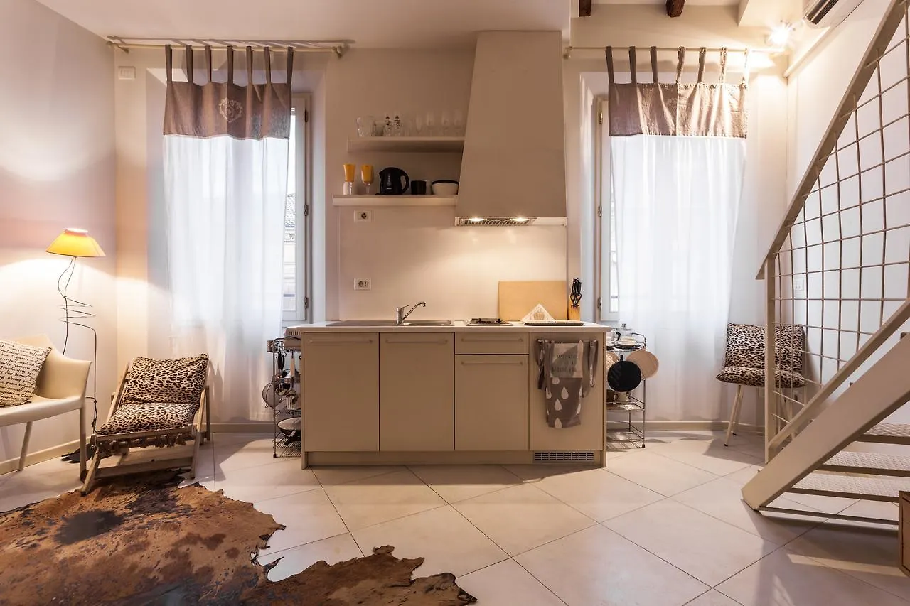 Housmart Castiglione 76 Apartment Bologna Italy