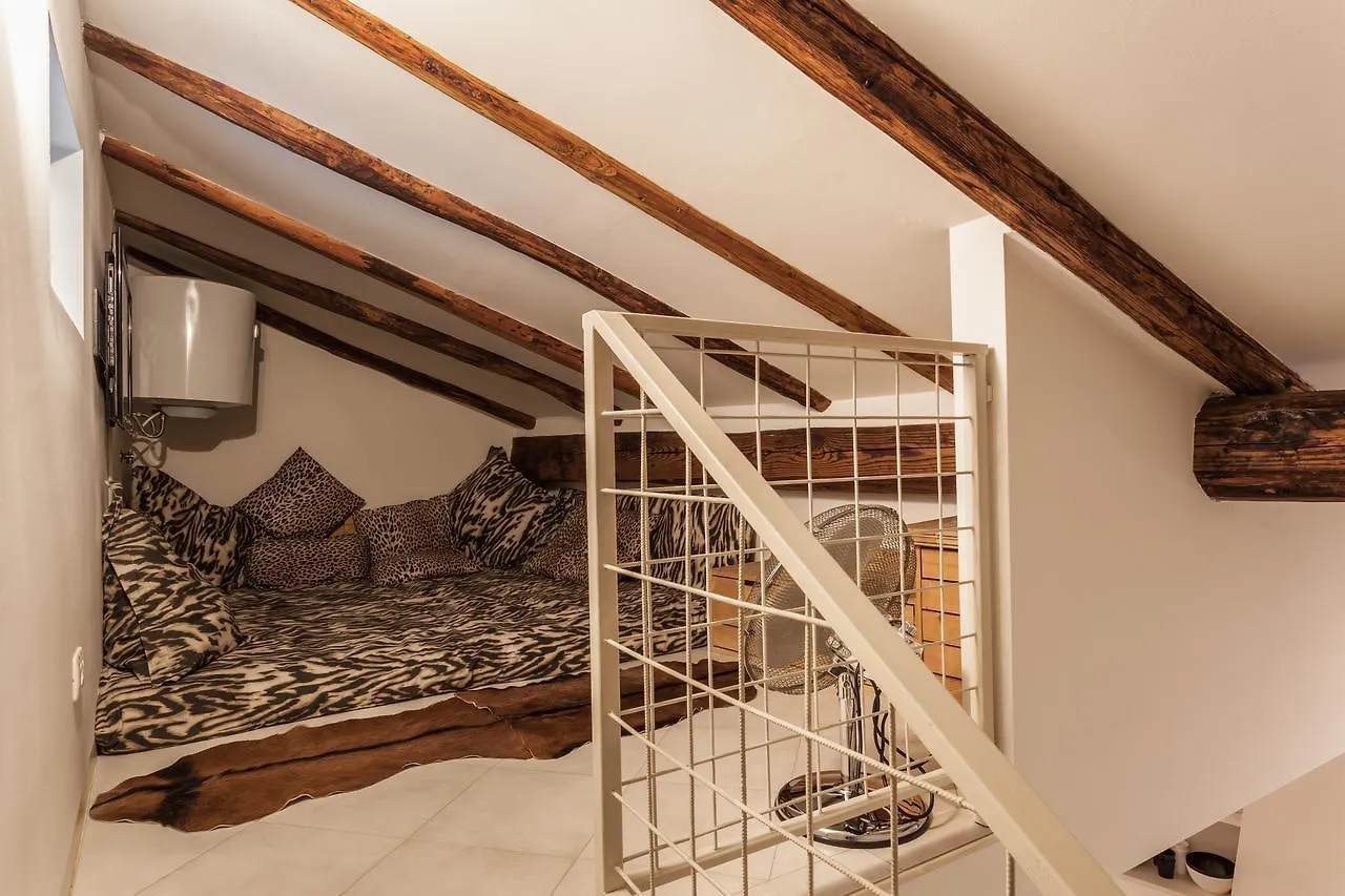 Appartamento HouSmart Castiglione 76 Bologna