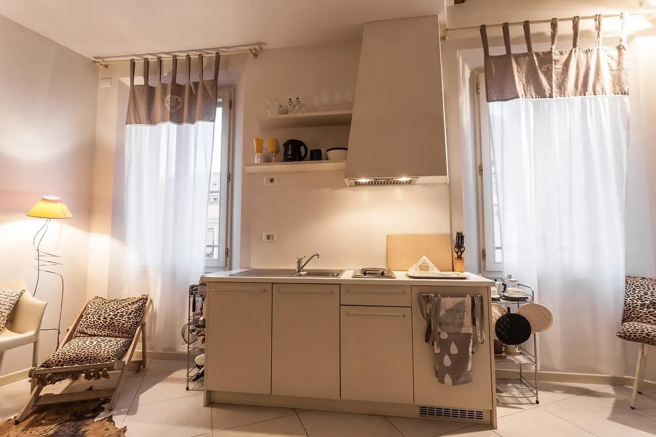 Appartamento HouSmart Castiglione 76 Bologna Italia