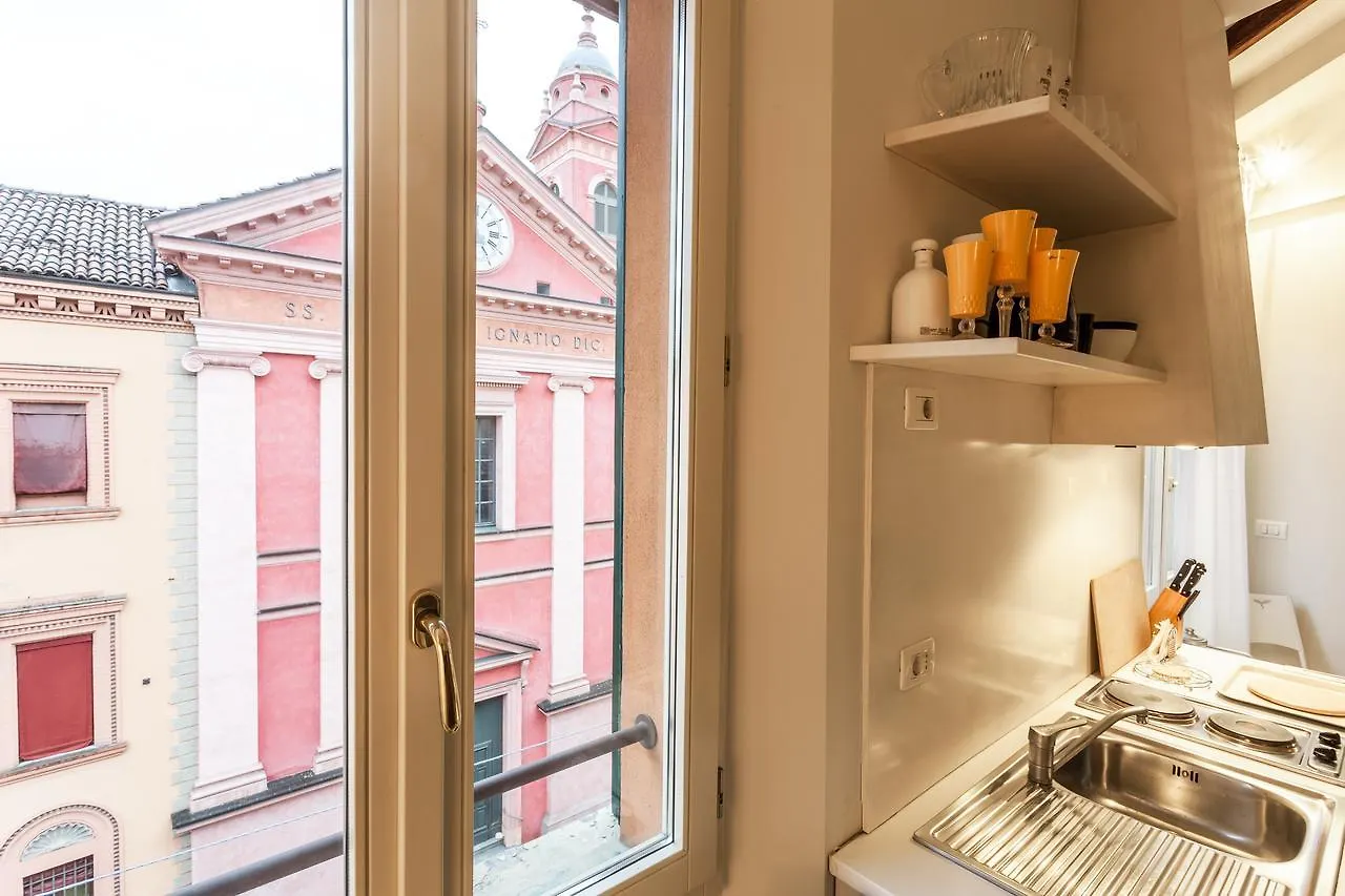Appartamento HouSmart Castiglione 76 Bologna Italia